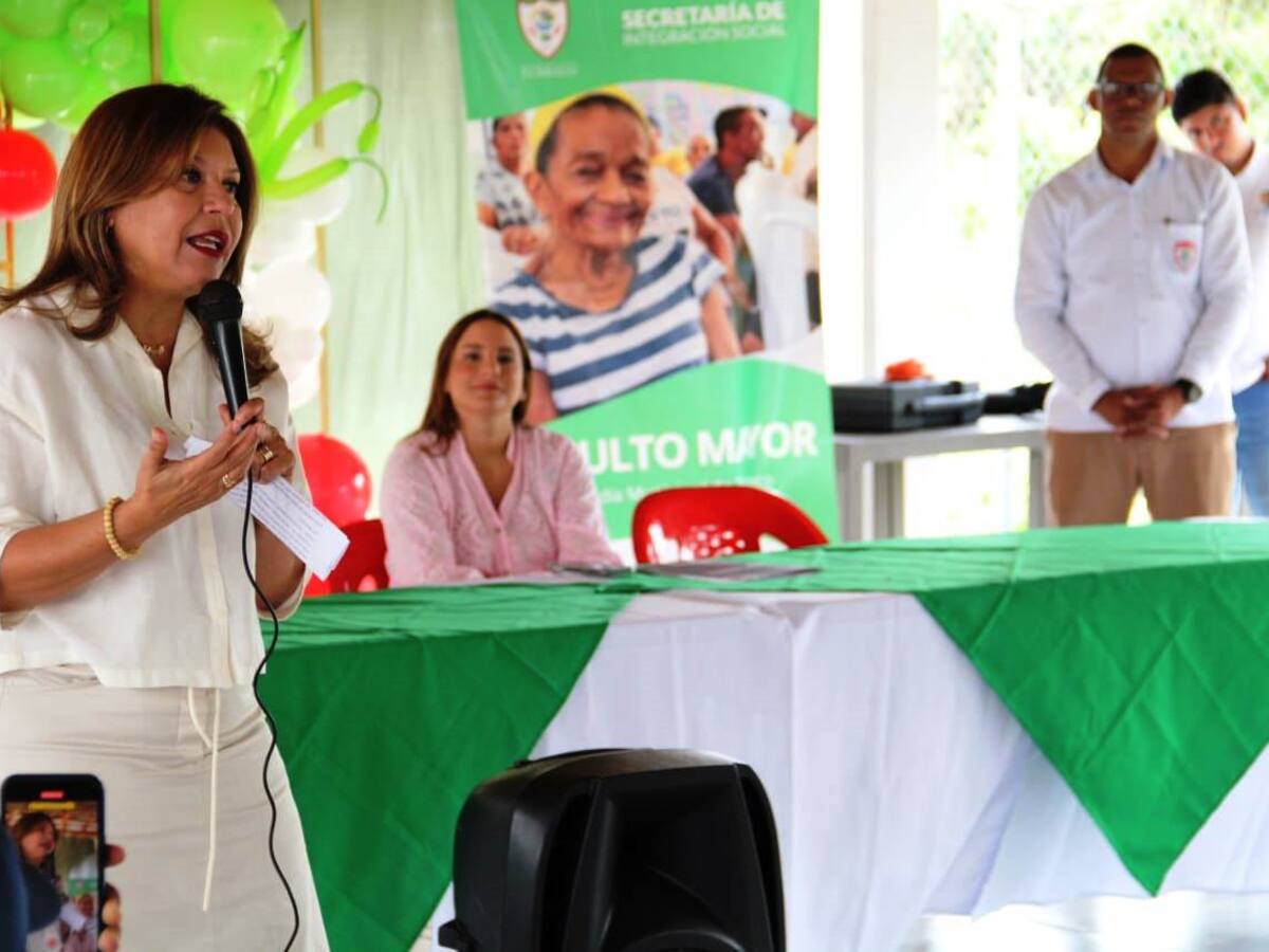 Claudia Espinosa lanzó el programa “Turbaco atiende a los Adultos Mayores”