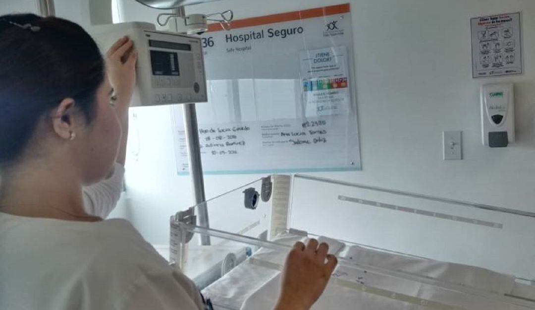 Indumentaria para atención de COVID-19 en Caldas