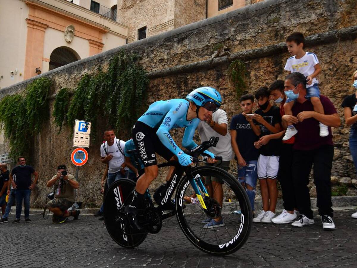 VIDEO: La dura caída de Miguel Ángel López en el Giro de Italia