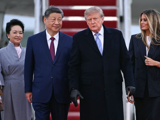 Tras la llegada de Xi Jinping a Washington, el Departamento del Tesoro confirmó que China y Estados Unidos extienden la tregua comercial hasta enero de 2027.
(Foto: Brendan SMIALOWSKI / AFP)