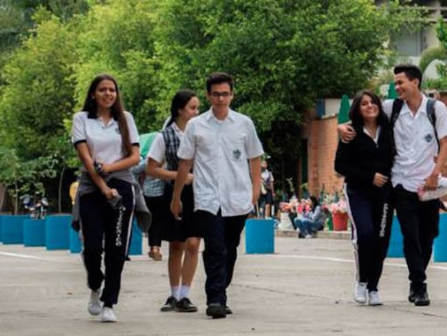 Buscarán más de mil 500 estudiantes desertados en Bucaramanga