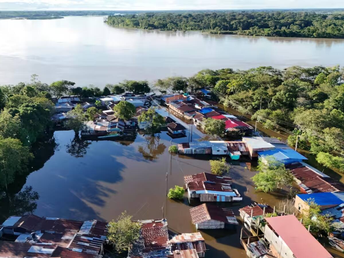 “Hemos entregado 700 ayudas”: Comandante de Fuerza Naval Amazonía por ola invernal en Guaviare