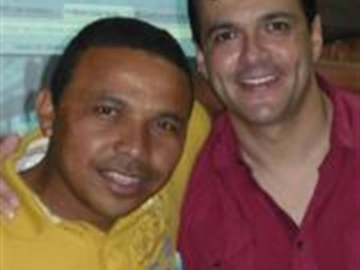 Disturbios en sepelio de periodista que murió tras caer de un camión de la Policía