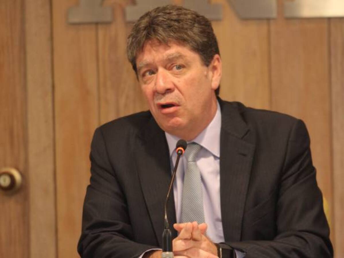 Menos impuestos para fortalecer las empresas plantea la Andi