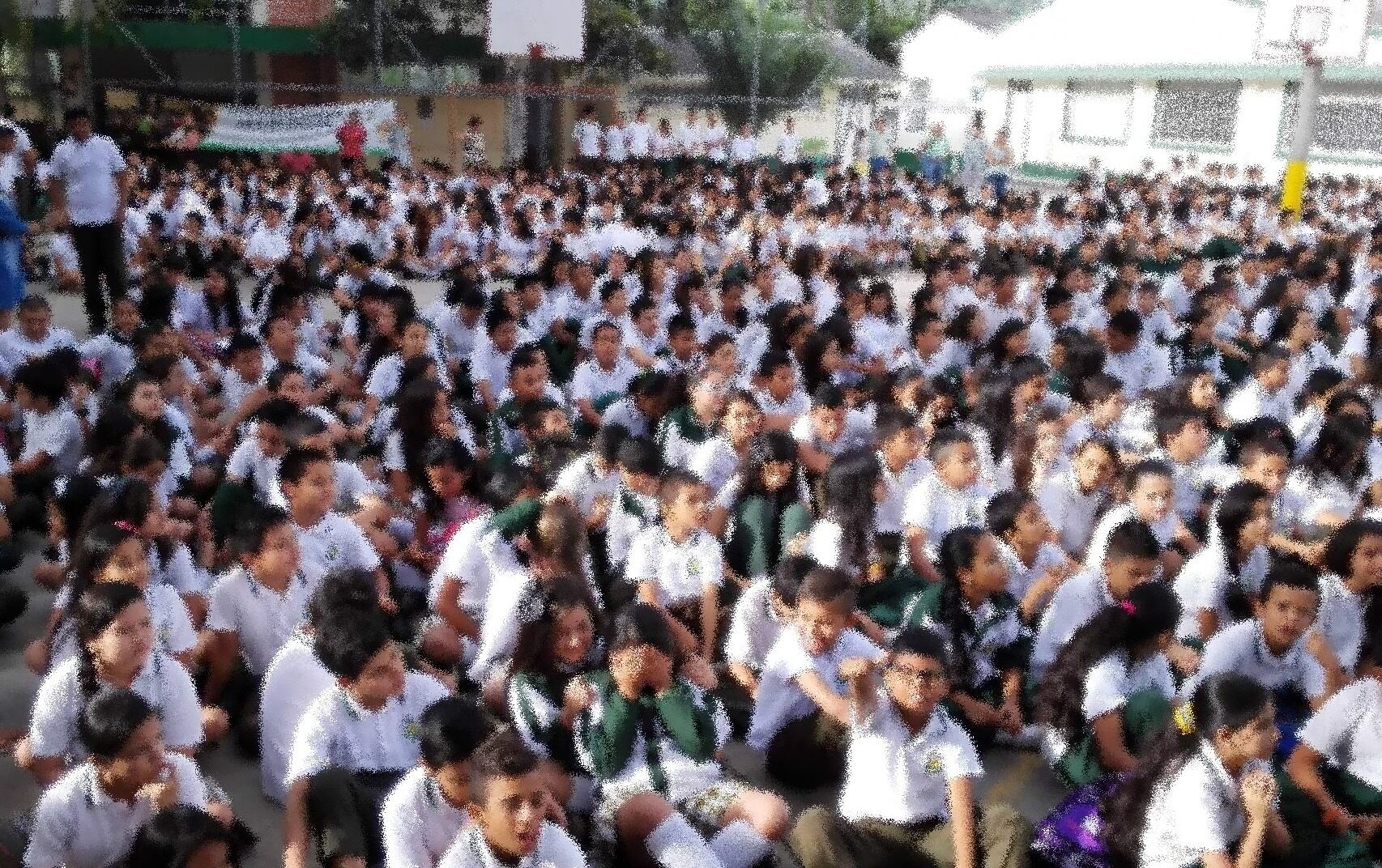 Niños de un colegio de Ibagué