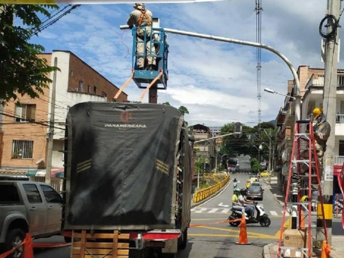 Recompensa para quien denuncie al que está dañando la red semafórica