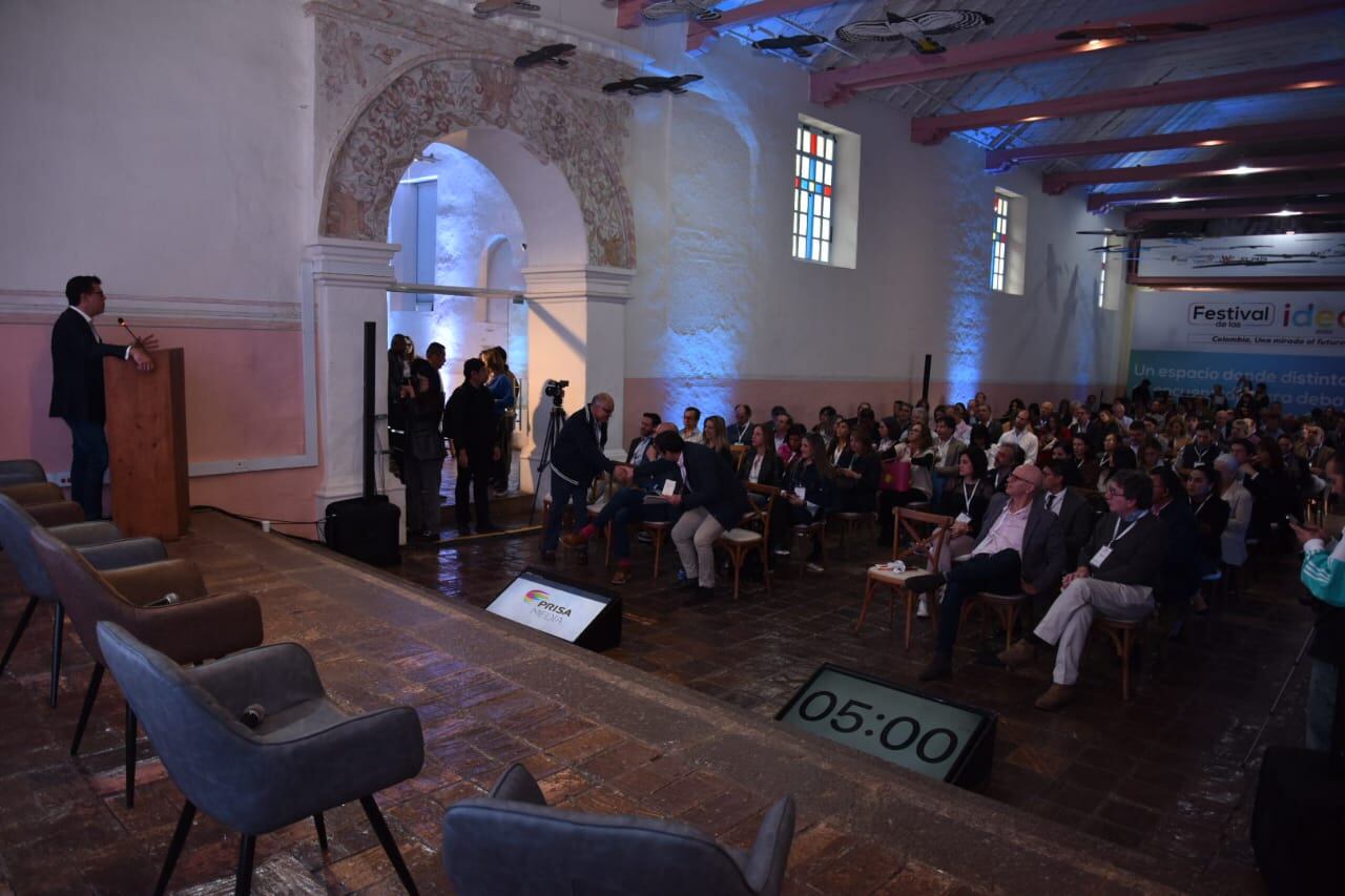 Festival de las Ideas / Caracol Radio