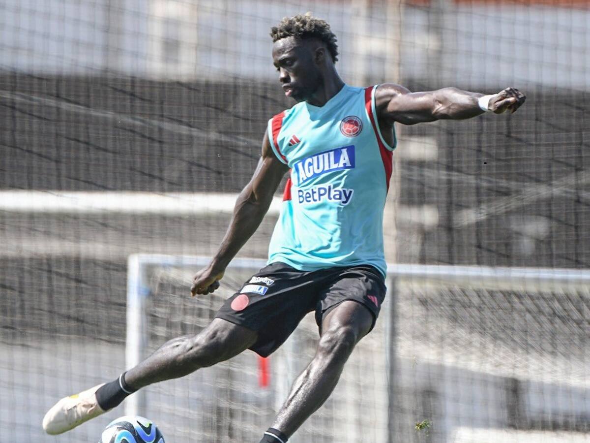 Néstor Lorenzo ya trabaja con 20 futbolistas en la Selección: ¿quiénes faltan por llegar?