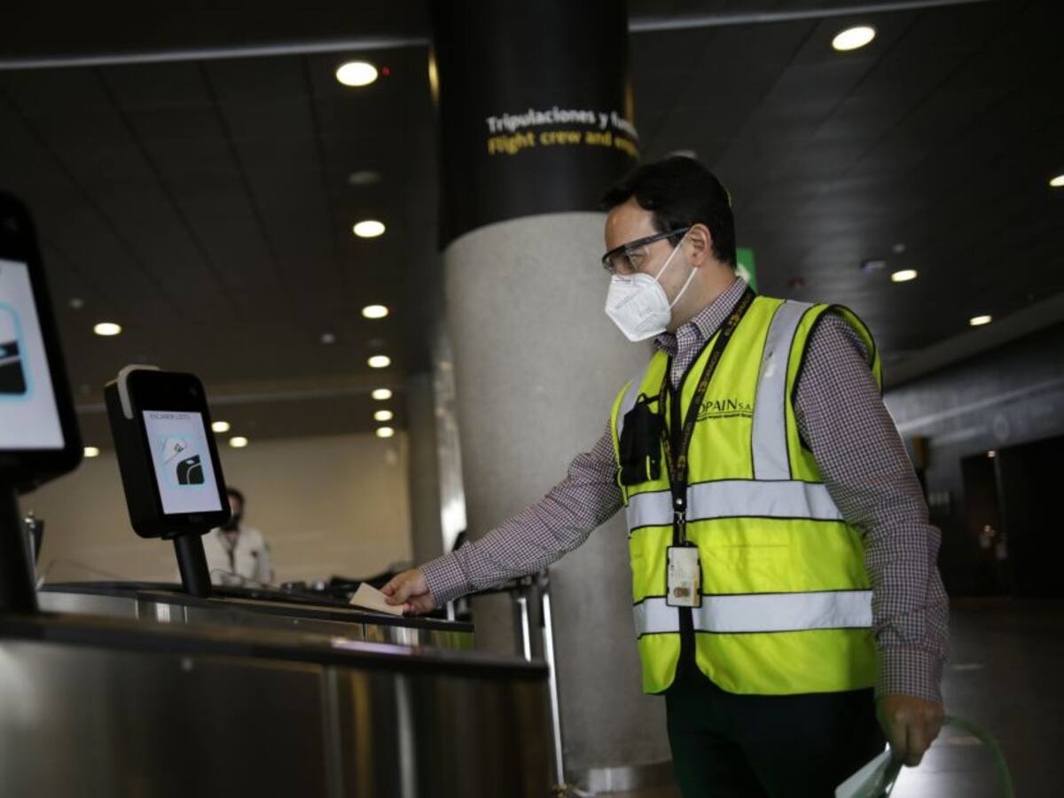 Conozca los derechos y deberes al comprar tiquetes aéreos por internet