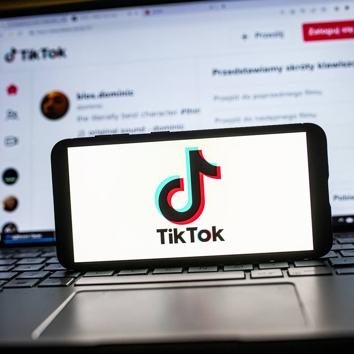 Docenas de Universidades y escuelas públicas de EE.UU. prohíben uso de TikTok