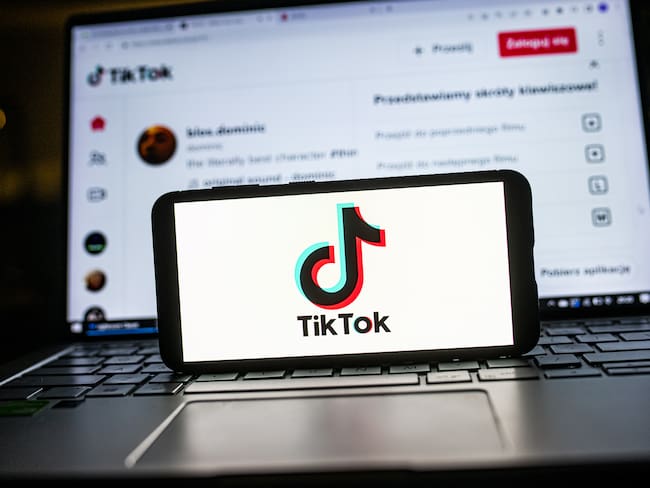 Docenas de Universidades y escuelas públicas de EE.UU. prohíben uso de TikTok