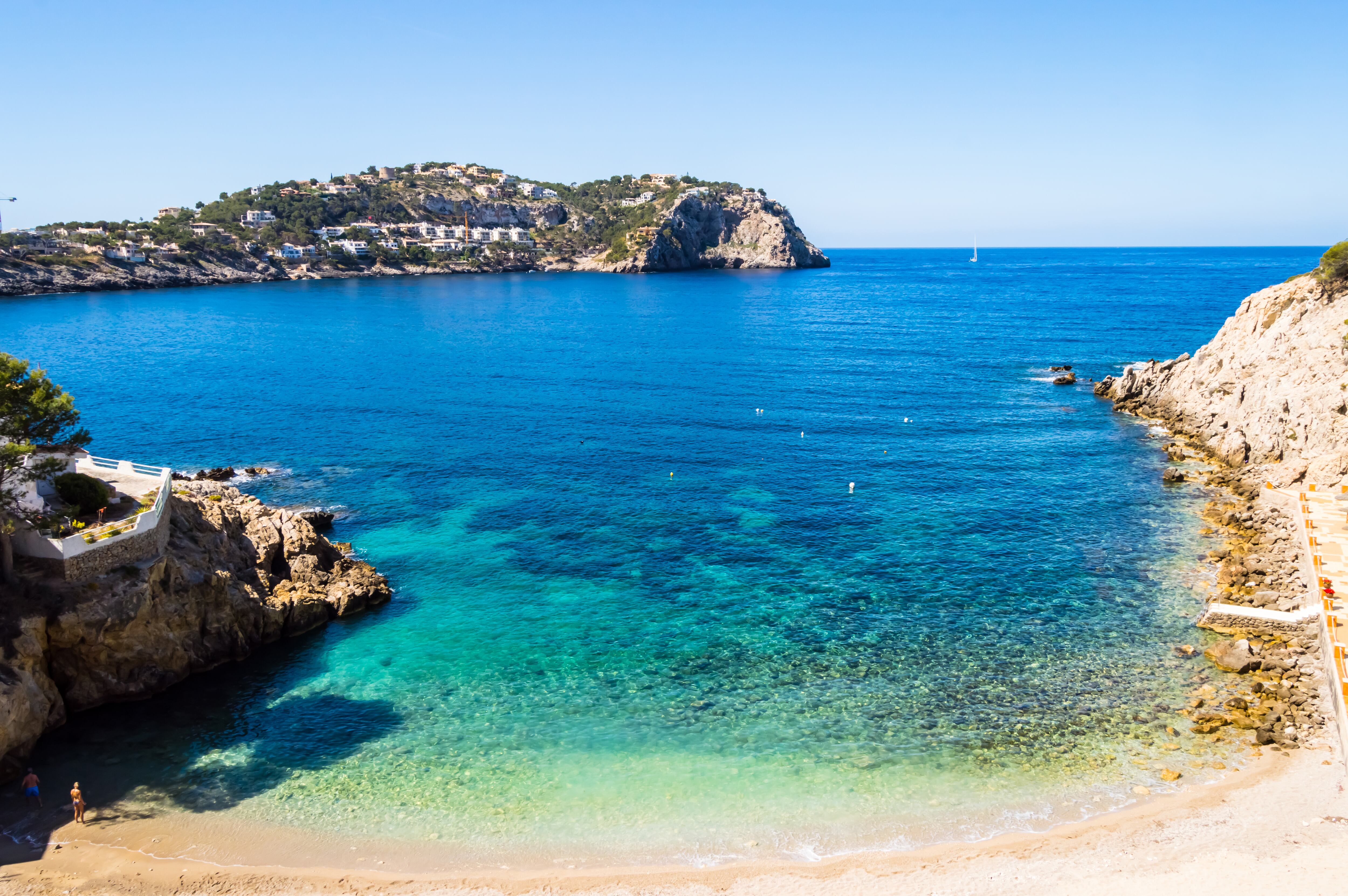 Vista de una playa en el pueblo de El Fonoll, España. Foto: Getty Images