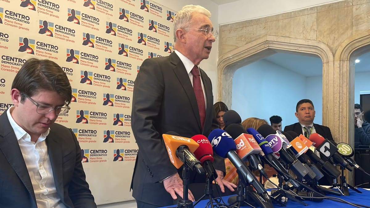 “Petro podría cumplir su tarea social sin reforma Tributaria”: expresidente Uribe