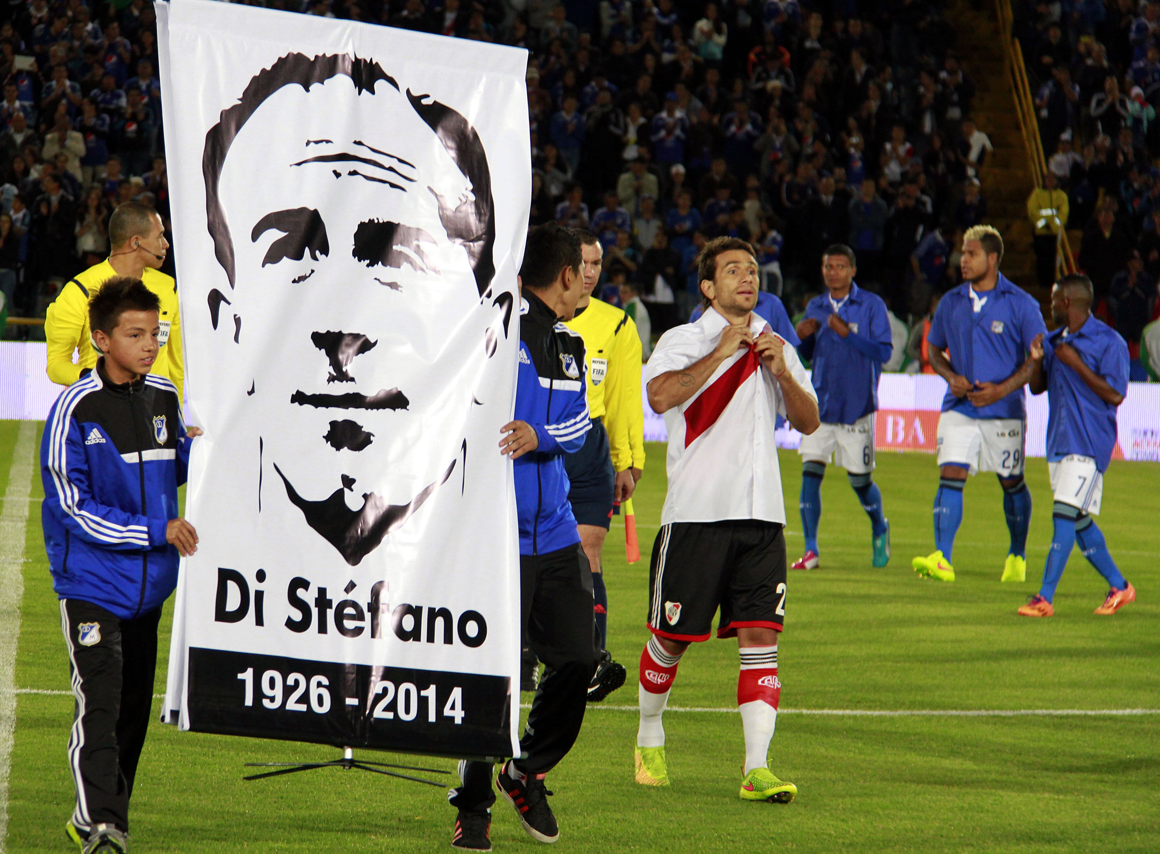 Homenaje a Alfredo Di Stéfano, leyenda de Millonarios y River Plate.( FOTOS COLPRENSA-RAÙL PALACIOS).