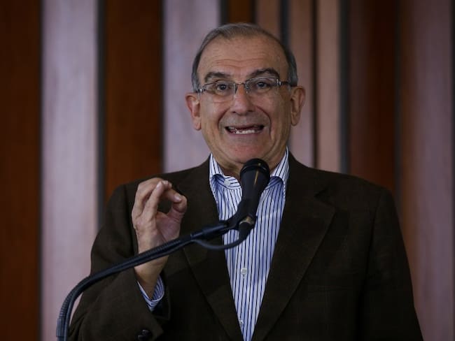 Humberto de la Calle: jefe de la Delegación del Gobierno Nacional en la Mesa de Conversaciones en La Habana.