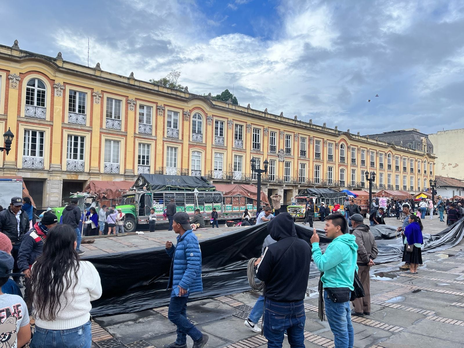 Tras alcanzar acuerdos con el gobierno nacional, las comunidades indígenas regresan a sus territorios // Caracol Radio 1