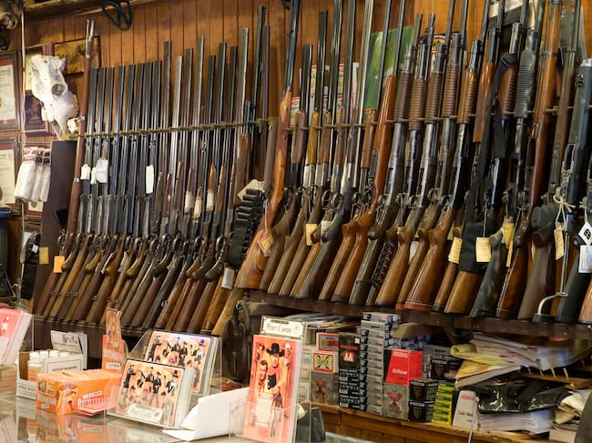 ¿Cómo funciona el proceso para comprar un arma en Estados Unidos?