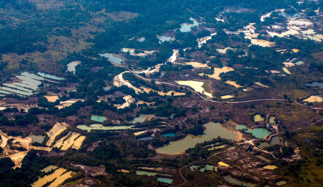 Imágenes aéreas de la destrucción del Amazonas en Brasil para desarrollar minería.                     Foto: Getty 