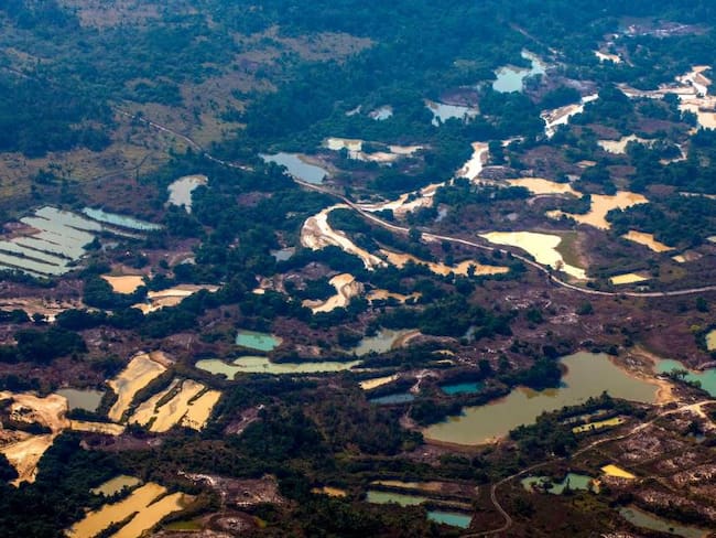 Imágenes aéreas de la destrucción del Amazonas en Brasil para desarrollar minería.                     Foto: Getty 