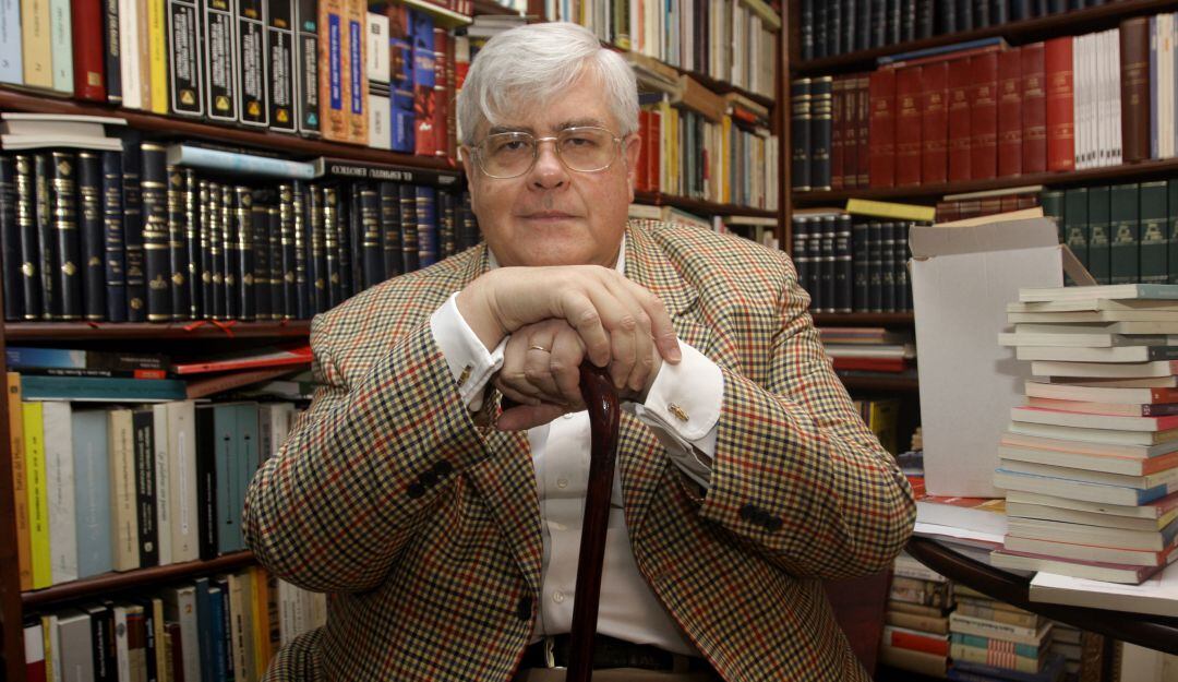 Juan Gustavo Cobo Borda  Foto de Andrés Torres