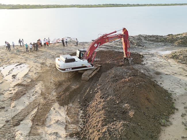 Obras de la UNGRD en el Canal de La Esperanza en La Mojana.