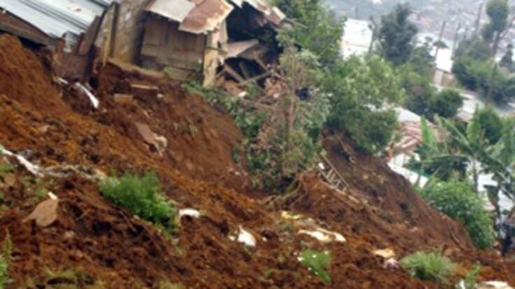Seis muertos dejan deslizamientos de tierra en Bogotá y Santa Rosa de Cabal