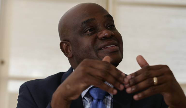 Luis Gilberto Murillo.