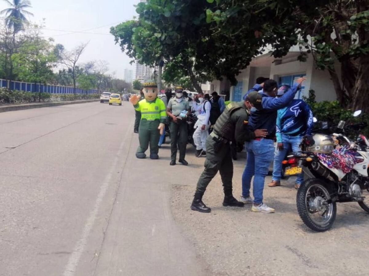 18 sancionados por incumplir con restricción de parrillero en Cartagena