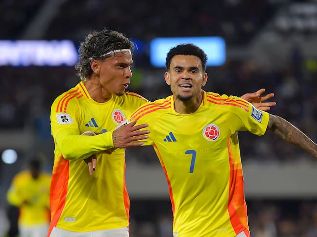 Luis Díaz junto a Richard Ríos. (Photo by Marcelo Endelli/Getty Images)