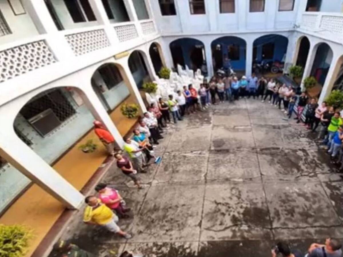 Pintatón reunió a Ejército, Policía, ex-Farc y población por paz en Dabeiba