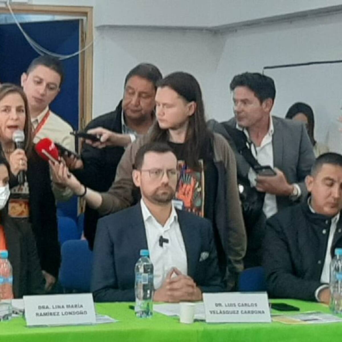 Gremios y parlamentarios de Caldas ratifican apoyo para avanzar en Aerocafé