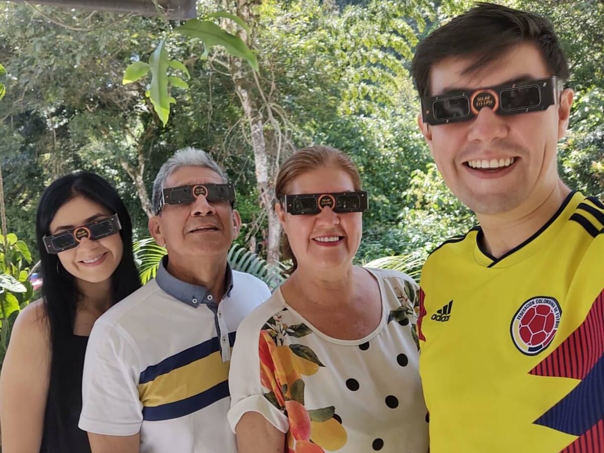 El Eclipse Solar Anular se convirtió en una oportunidad para una familia ibaguereña