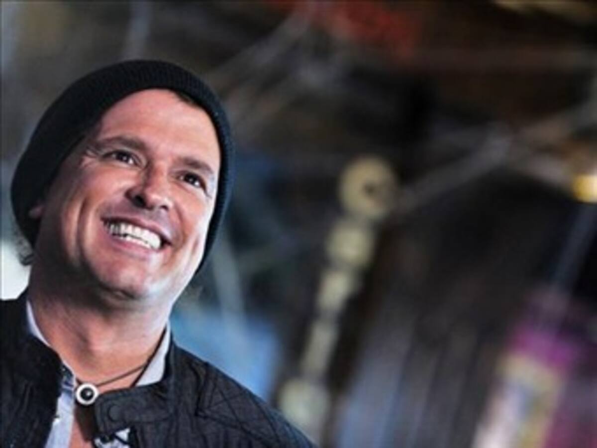 Carlos Vives renace con "Corazón profundo"