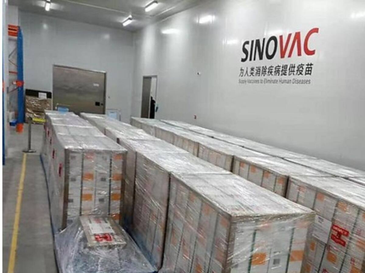 Llegaron a Colombia las primeras vacunas de Sinovac para el sector privado