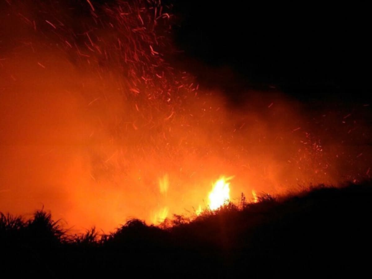Voraz incendio en la Sierra Nevada de Santa Marta