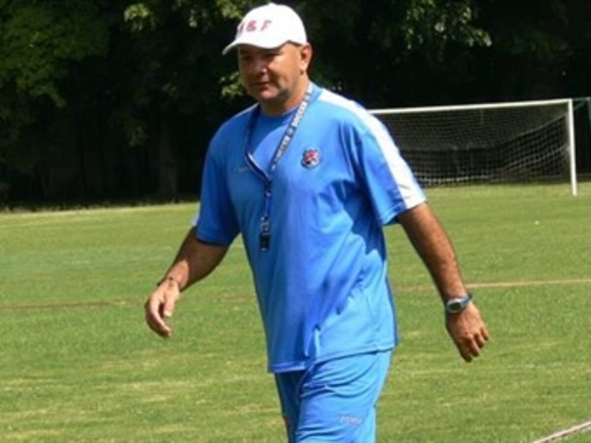 Presidente del Medellin respalda al 'Panzer' Carvajal y hace llamado de atención a jugadores
