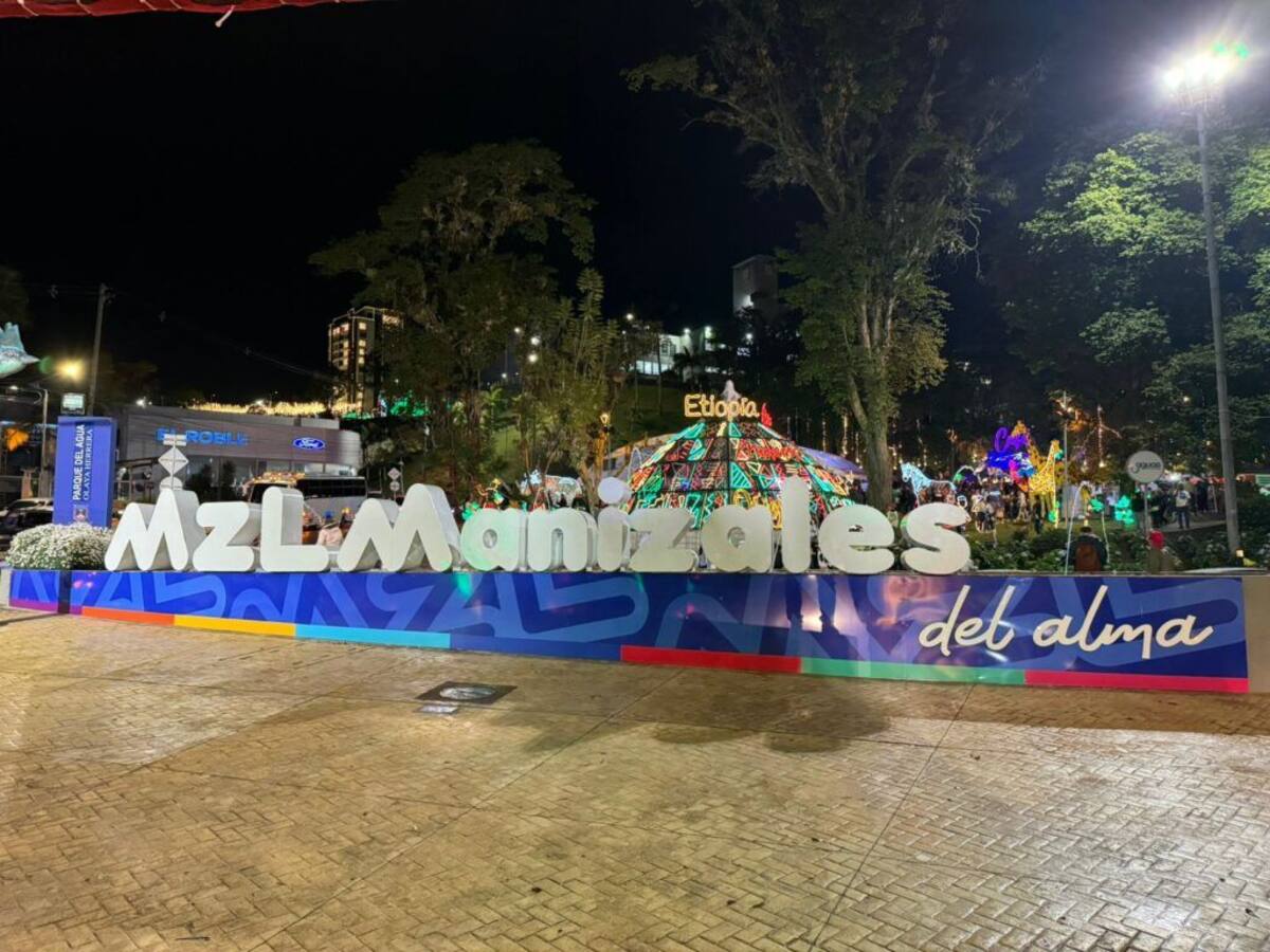 En Manizales el alumbrado cuenta la historia del café