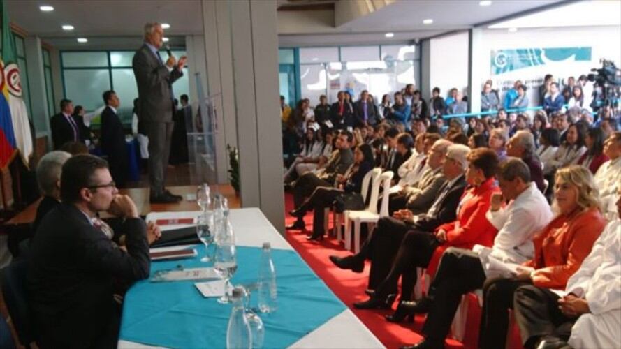 lanzamiento del primer centro de prevención y detección temprana del Cáncer CPRED. Foto: Twitter @SubRedCentroOri