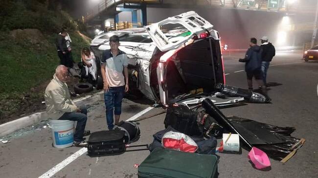 Acidente vía Cúcuta Pamplona. Foto cortesía Correo Expreso