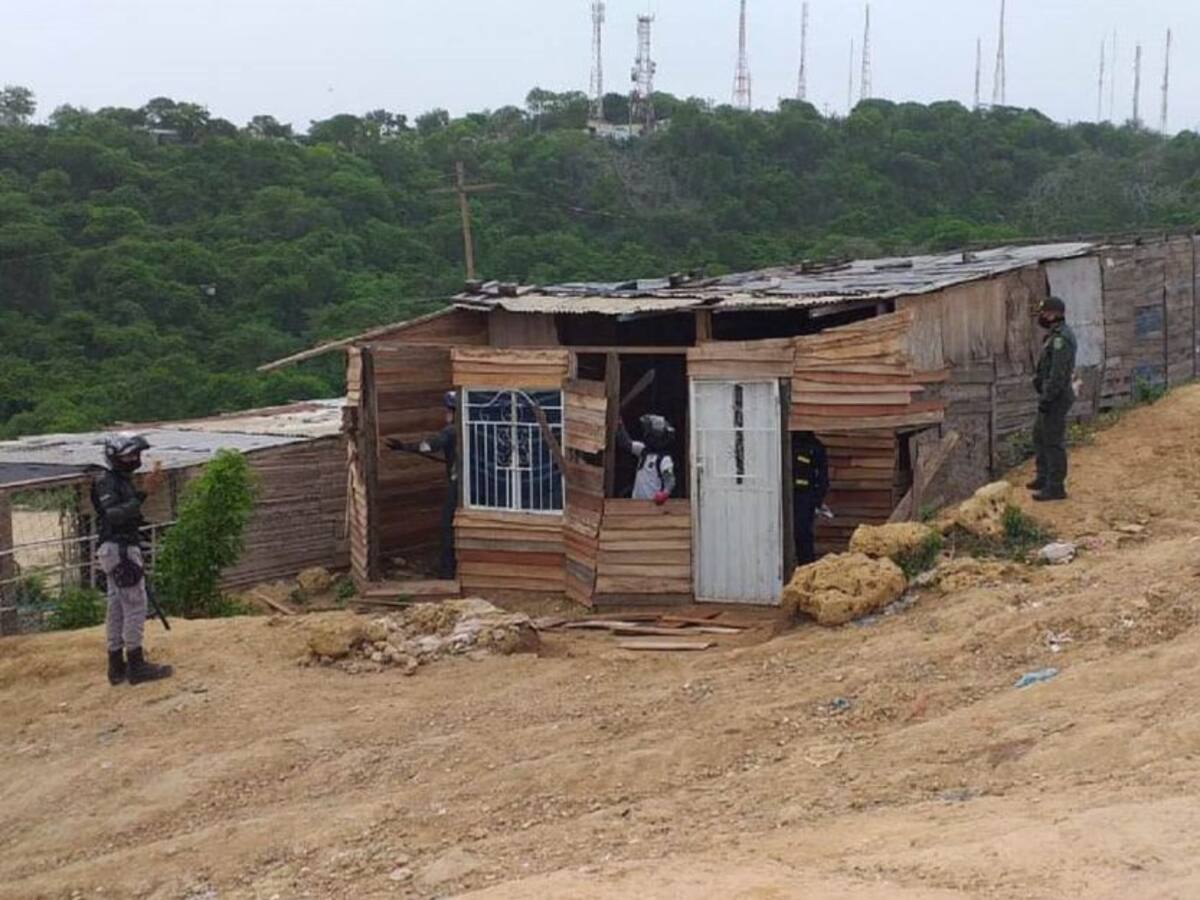 Destruyen viviendas ilegales en el Cerro de la Popa de Cartagena