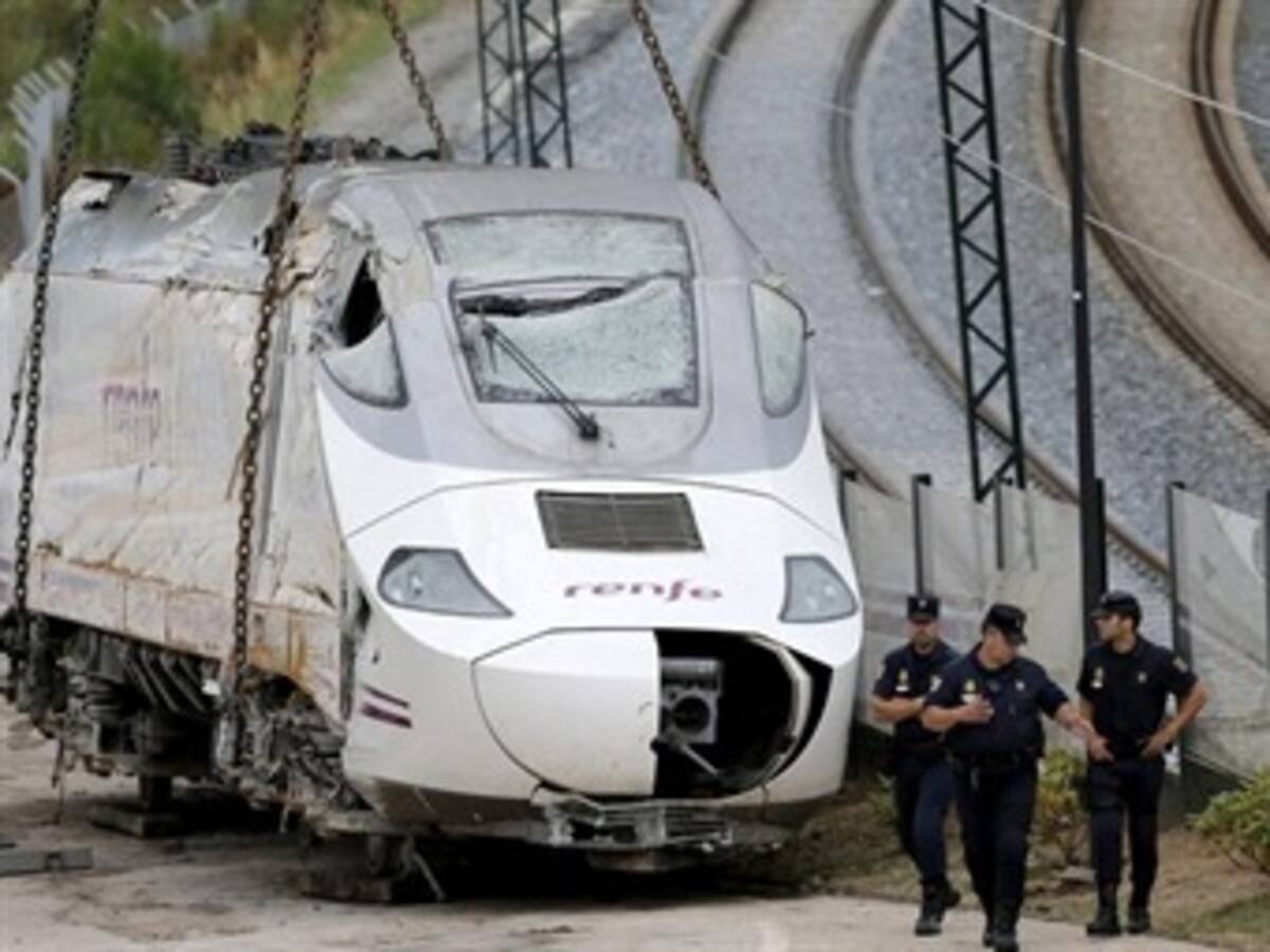 Estudian el contenido de las cajas negras del tren siniestrado en España