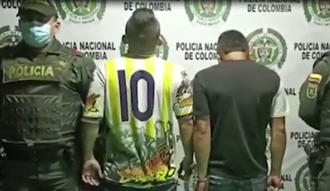 Los´dos capturados por atracar una sede de facilísimo al sur de Armenia