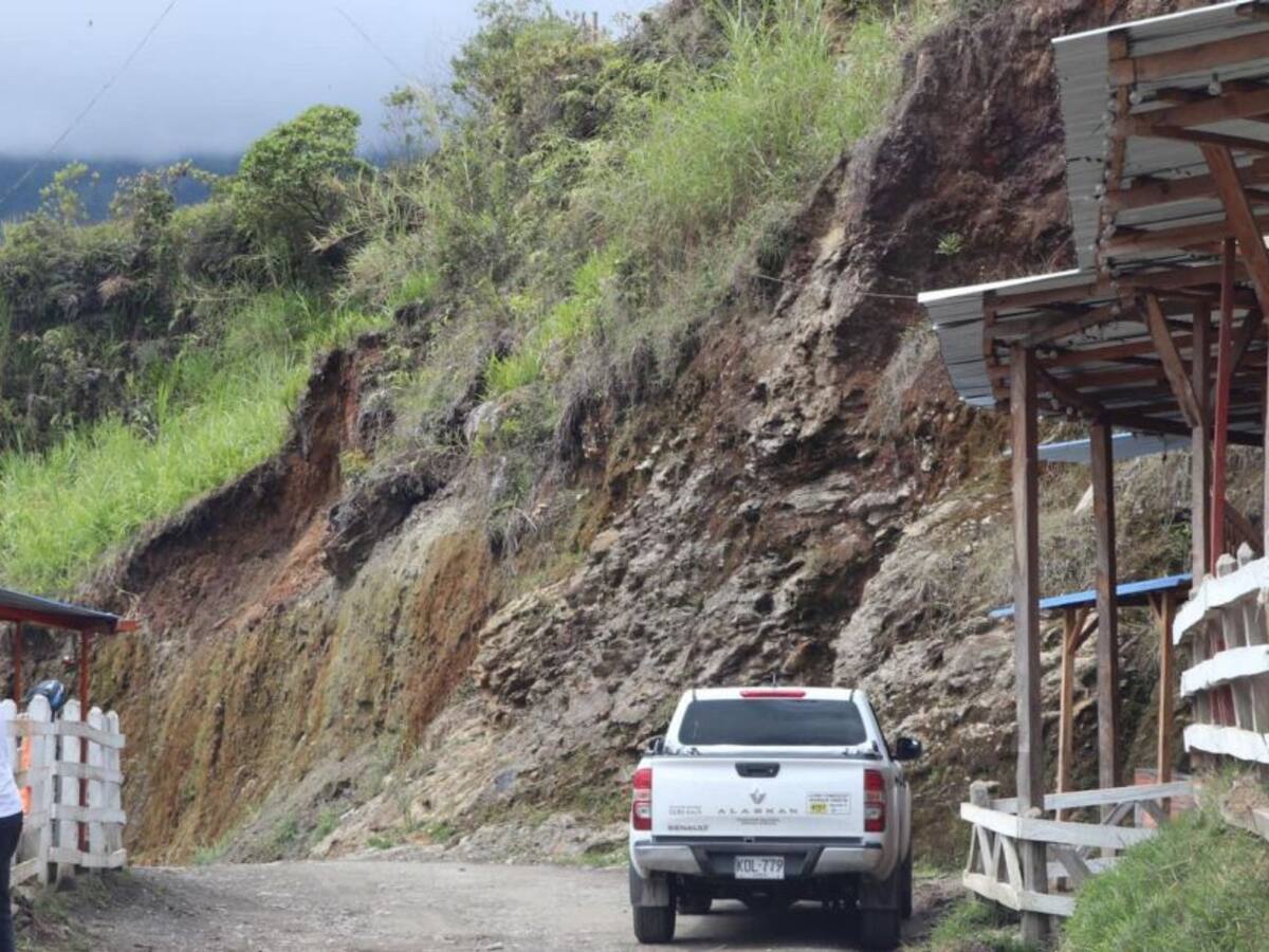 Lluvias también generan inconvenientes viales en Pensilvania, Caldas
