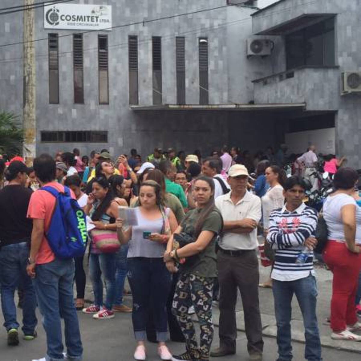 Más de 3000 profesores marcharán hoy contra Cosmitet