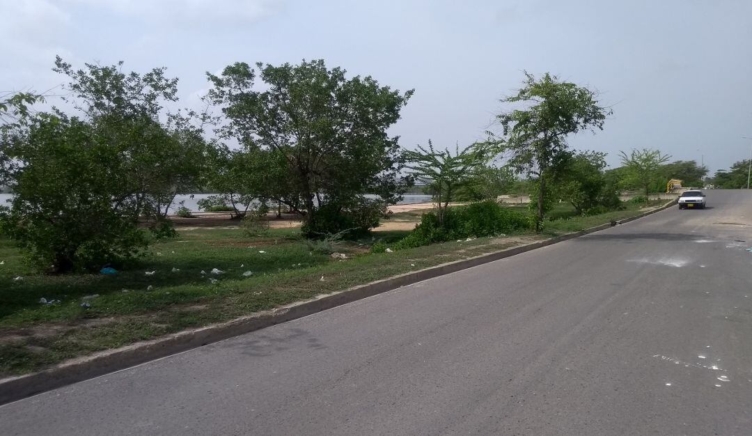 Al parecer delincuentes lo abordaron para hurtarle su motocicleta, pero ante su reacción le propinaron un disparo que acabó con su vida