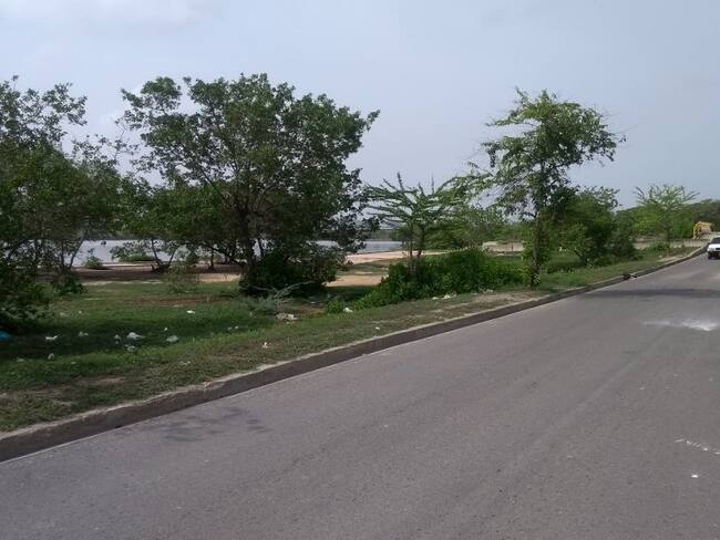 Al parecer delincuentes lo abordaron para hurtarle su motocicleta, pero ante su reacción le propinaron un disparo que acabó con su vida