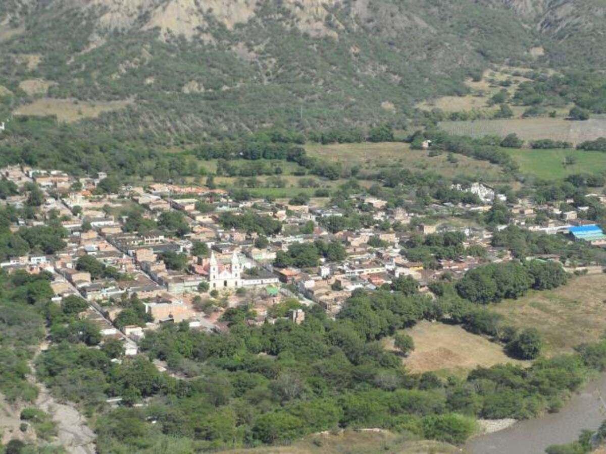 Al río Chicamocha fueron a parar cargamentos de tomate y melón