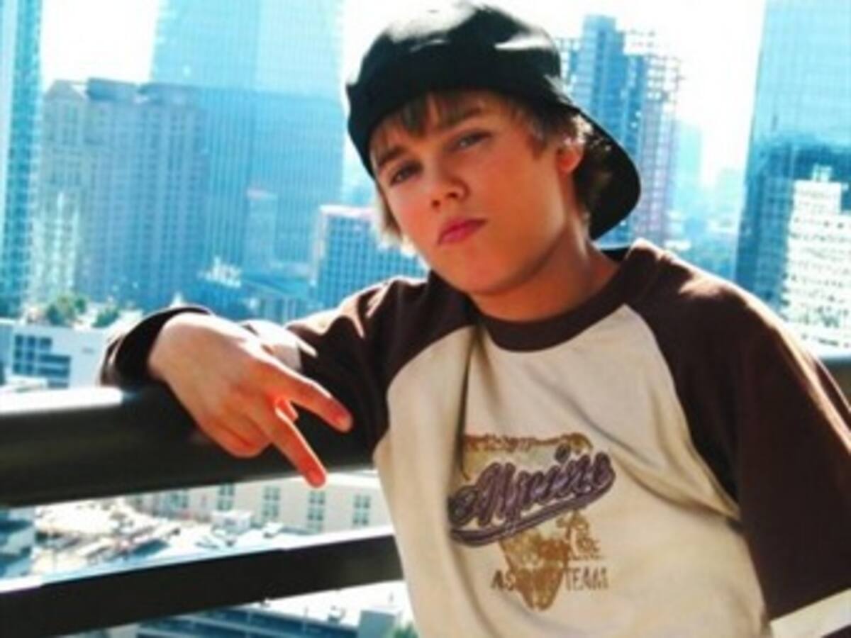 Cantante Justin Bieber es el famoso más influyente en Twitter, según Forbes