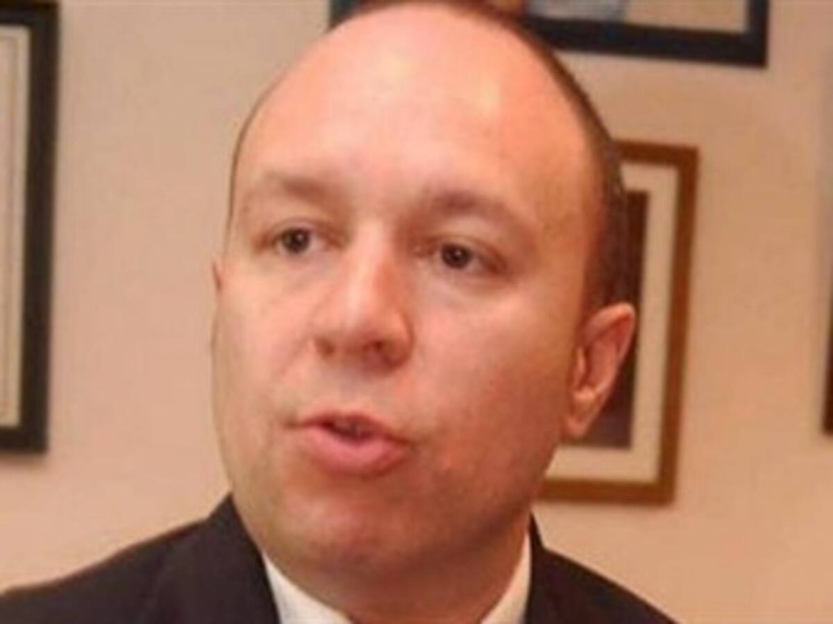 Denuncian nuevas amenazas contra Camilo Bula, detenido por corrupción en la DNE