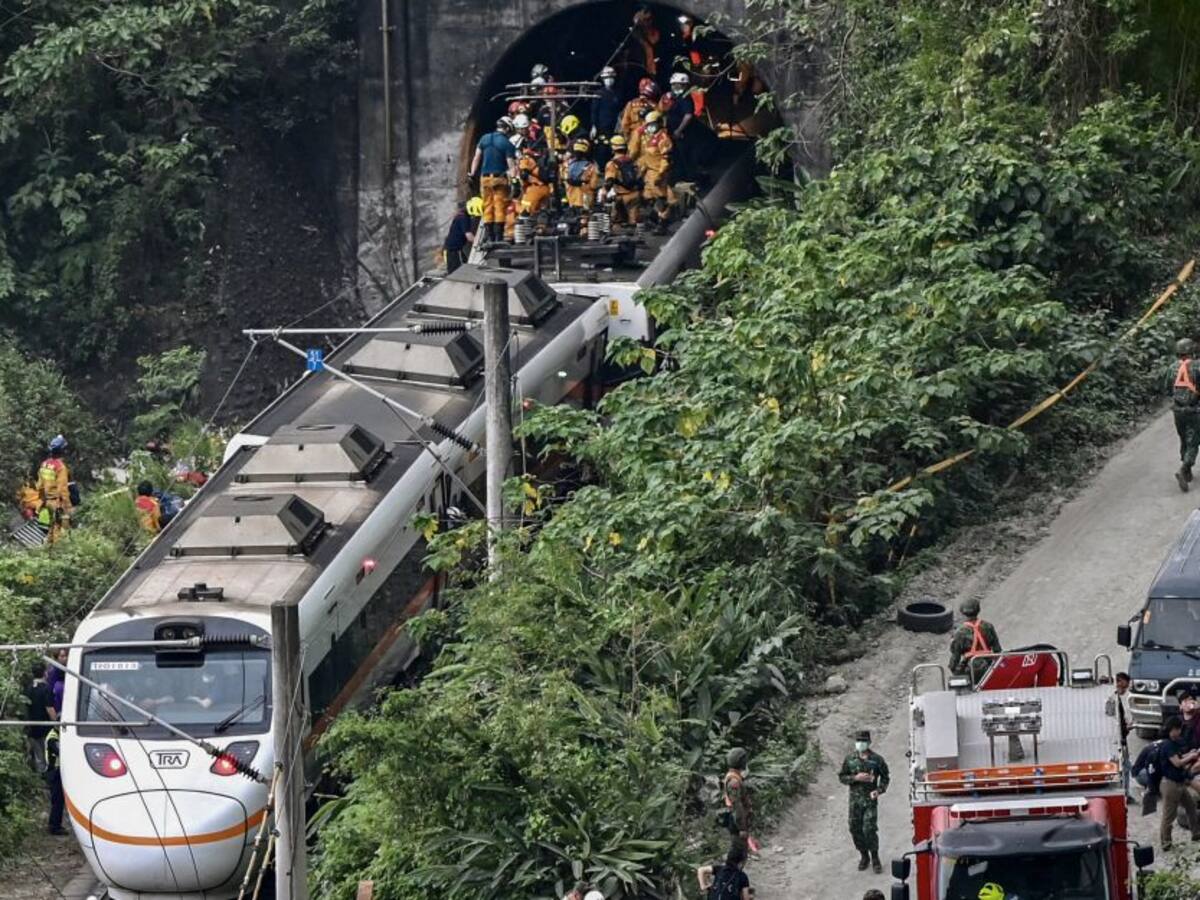 Suben a 48 los muertos y 118 los heridos por un accidente de tren en Taiwán